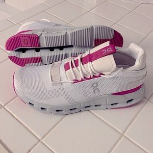 Women’s ON Cloudnova running shoes